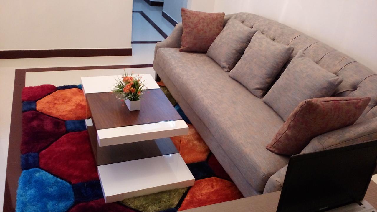 Bluebell Residency Hotel Карайкуди Екстериор снимка